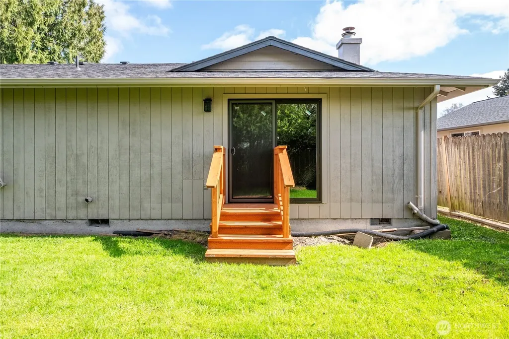 5628 Finch Drive Longview WA 98632