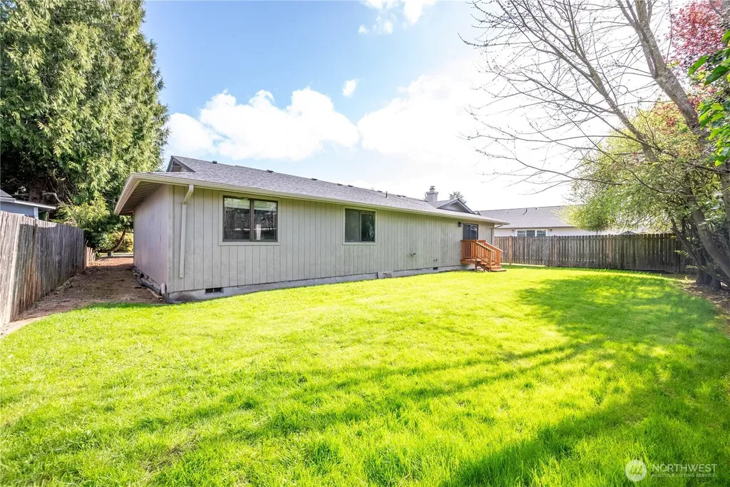 5628 Finch Drive Longview WA 98632