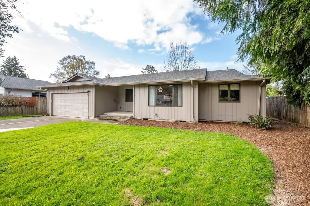 5628 Finch Drive Longview WA 98632