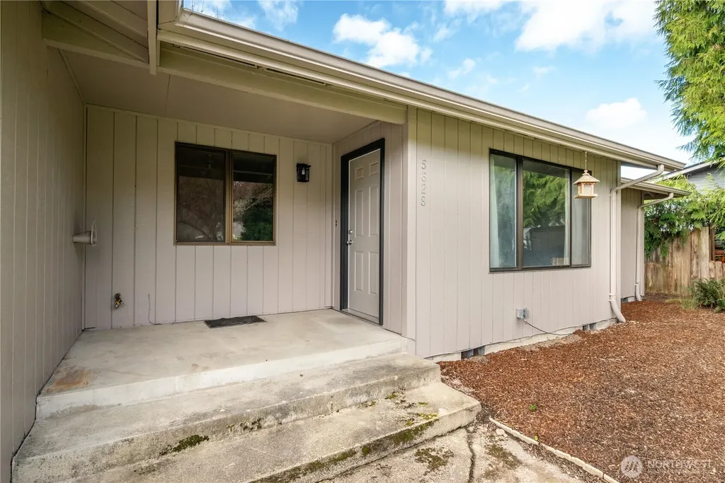 5628 Finch Drive Longview WA 98632