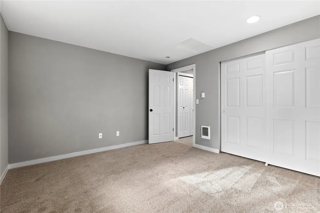 10236 42nd Avenue NE Marysville WA 98271