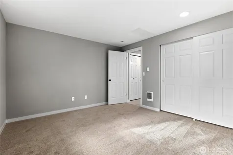 10236 42nd Avenue NE Marysville WA 98271