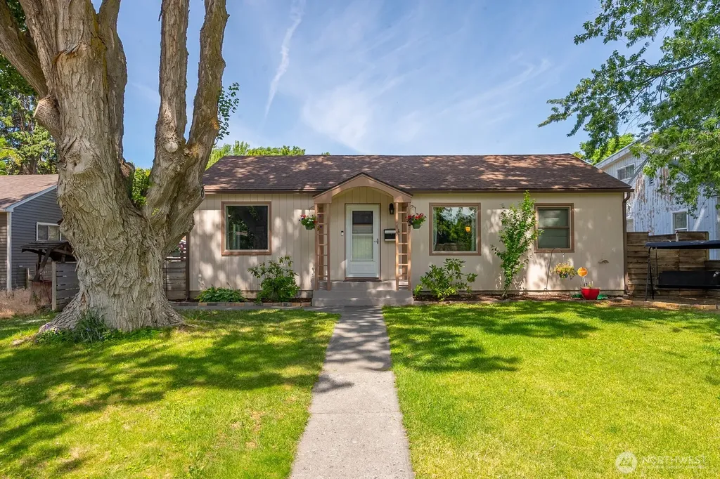 119 SW F Street Ephrata WA 98823