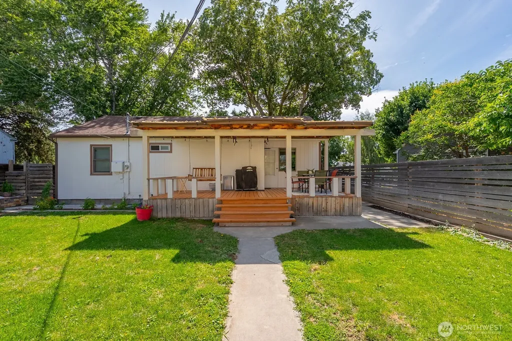 119 SW F Street Ephrata WA 98823