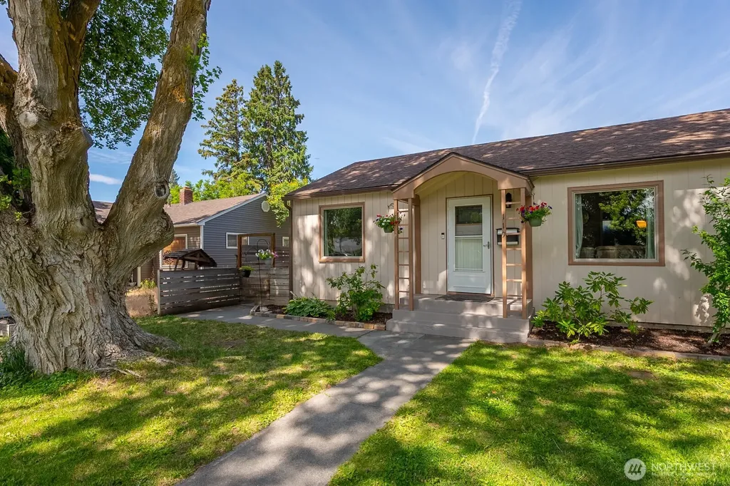 119 SW F Street Ephrata WA 98823