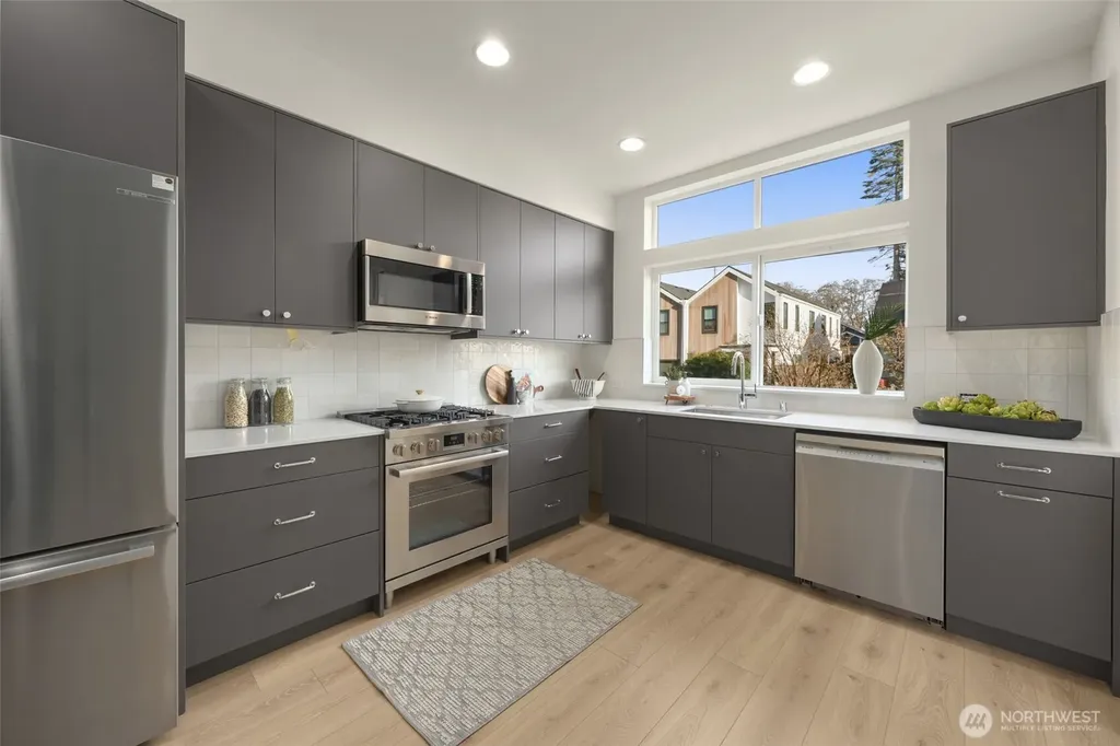 8313 12th Avenue NW Seattle WA 98117