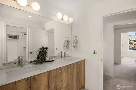8313 12th Avenue NW Seattle WA 98117