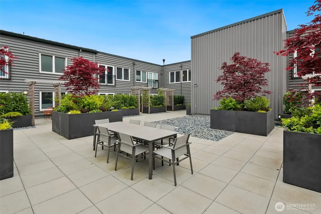 701 1st Avenue N Seattle WA 98109