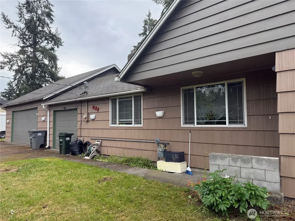 622 141st Street S Parkland WA 98444