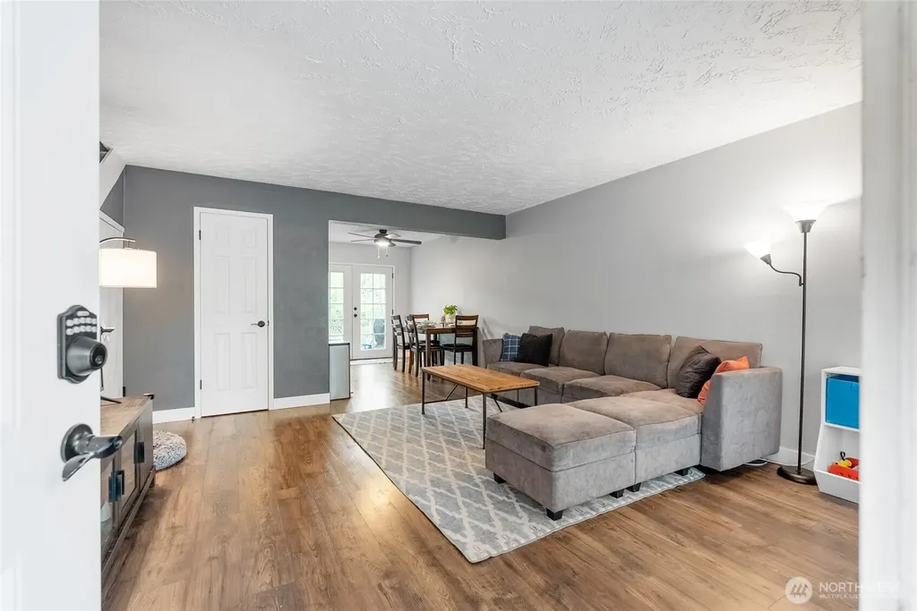 3311 Redwood Avenue Bellingham WA 98225
