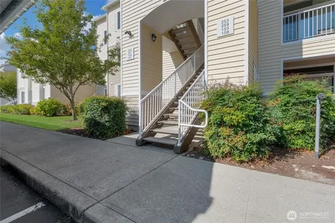10113 186th Street E Puyallup WA 98375