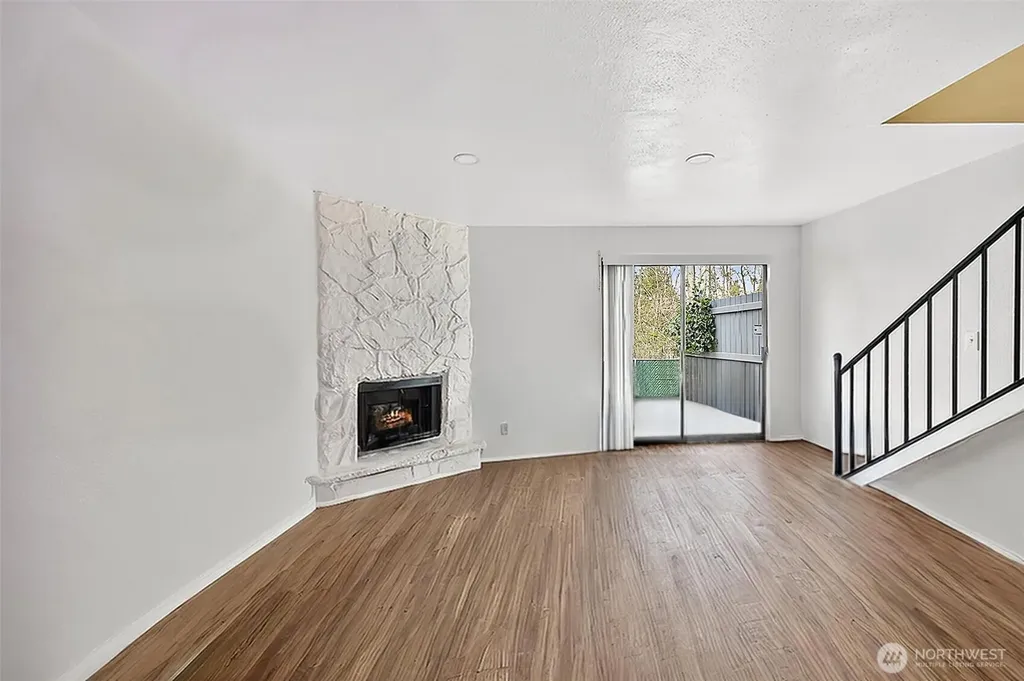 1040 S 320th Street Federal Way WA 98003