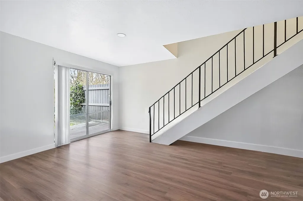 1040 S 320th Street Federal Way WA 98003