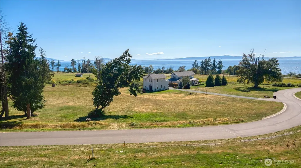 2128 Seabright Loop Point Roberts WA 98281