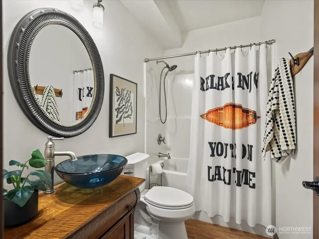 3231 Deer Island Drive E Lake Tapps WA 98391