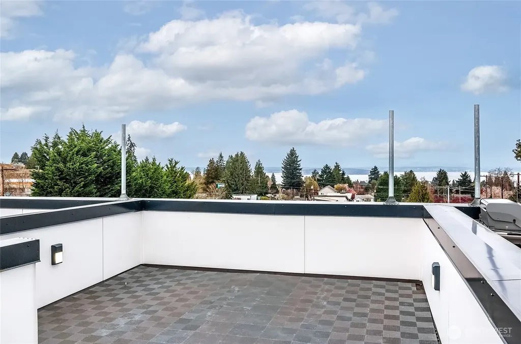 6307 34th Avenue SW Seattle WA 98126