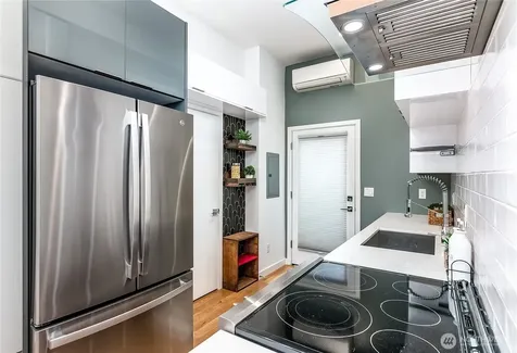 6307 34th Avenue SW Seattle WA 98126