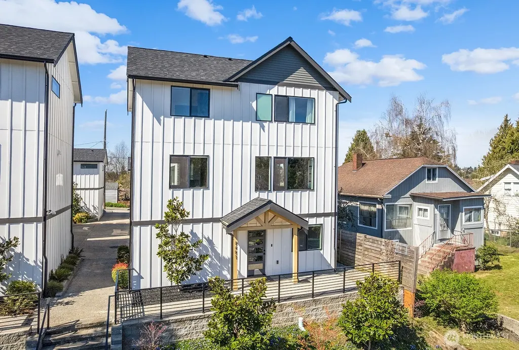 8451 18th Avenue SW Seattle WA 98106