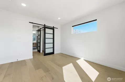 8451 18th Avenue SW Seattle WA 98106