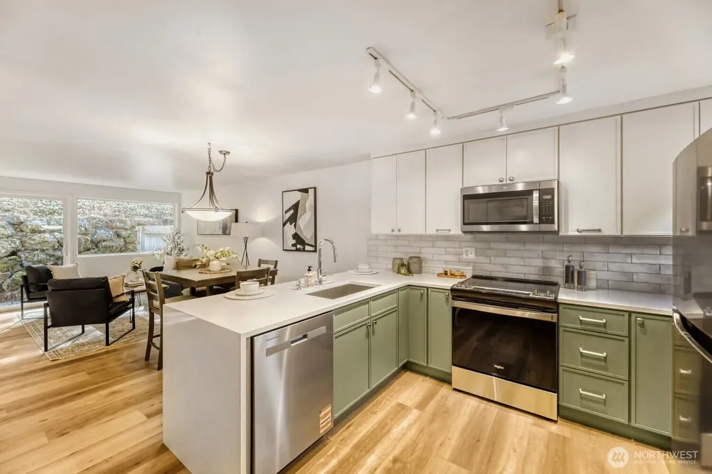 22906 Edmonds Way Edmonds WA 98020