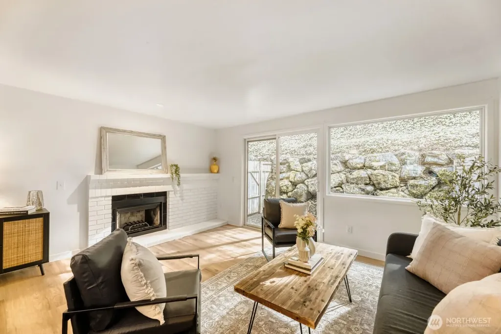 22906 Edmonds Way Edmonds WA 98020