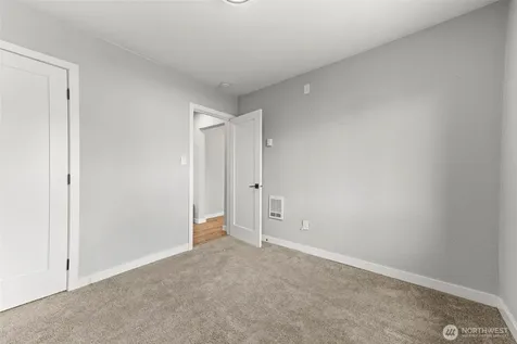 1782 S 44th Street Tacoma WA 98418