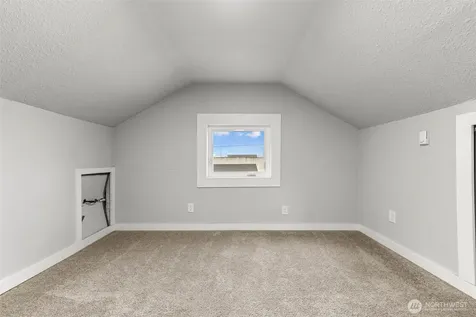 1782 S 44th Street Tacoma WA 98418
