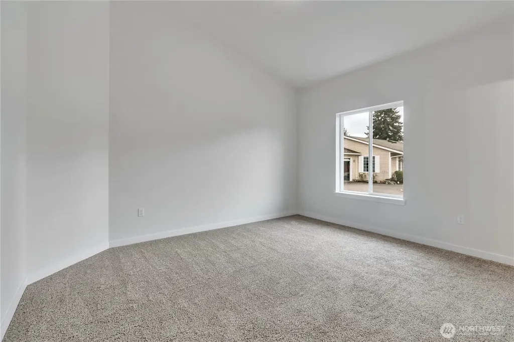 210 Silver Lane SE Orting WA 98360
