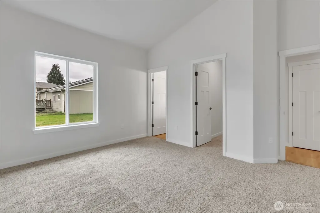 210 Silver Lane SE Orting WA 98360