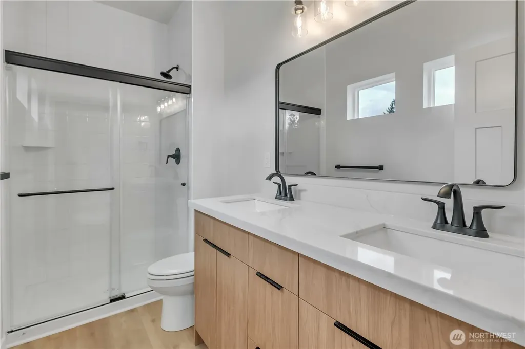 210 Silver Lane SE Orting WA 98360