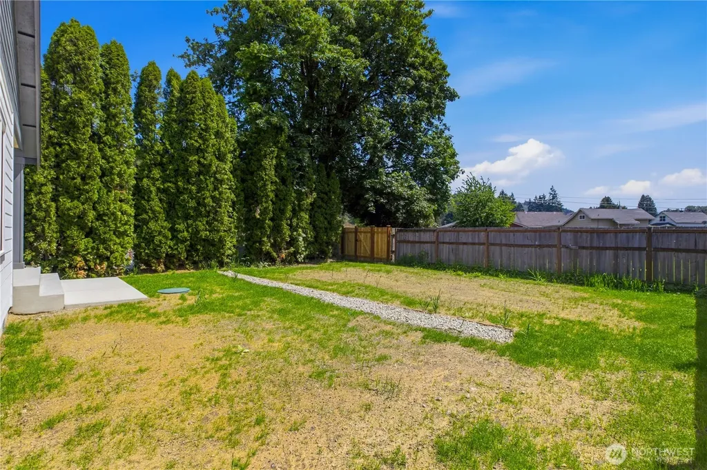 210 Silver Lane SE Orting WA 98360