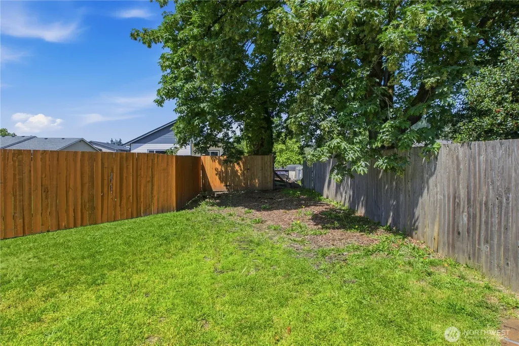 210 Silver Lane SE Orting WA 98360