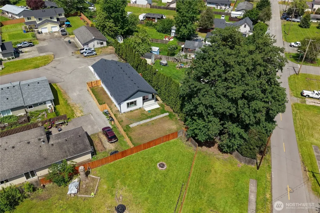 210 Silver Lane SE Orting WA 98360