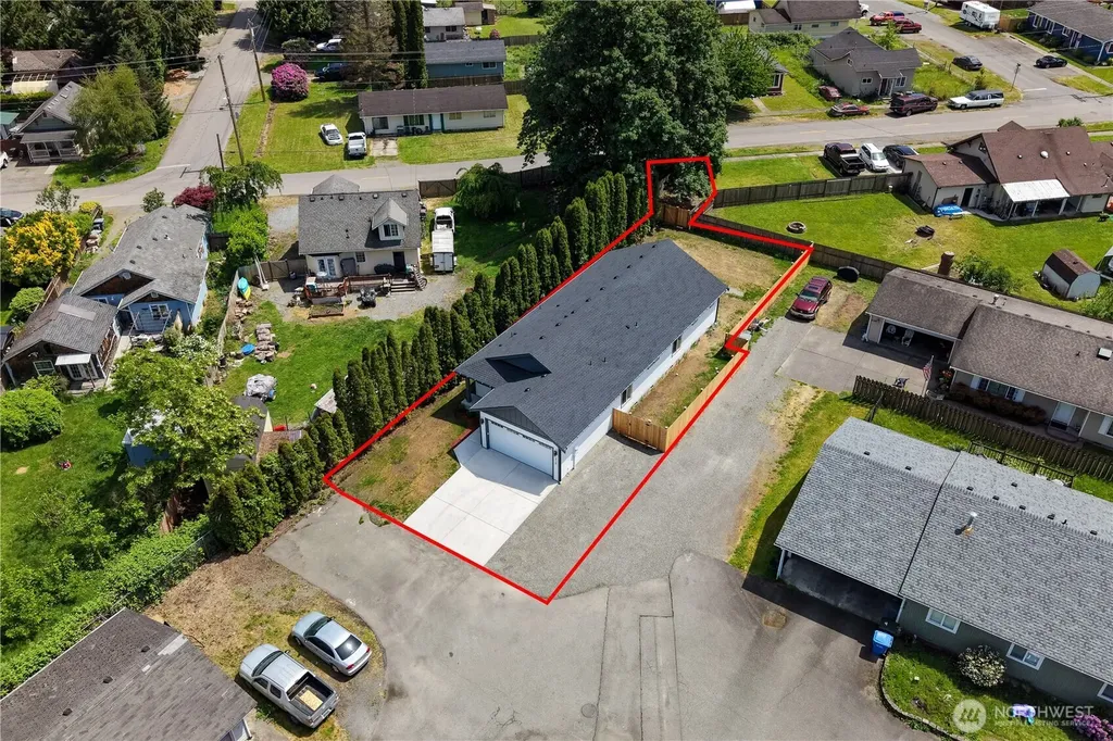 210 Silver Lane SE Orting WA 98360