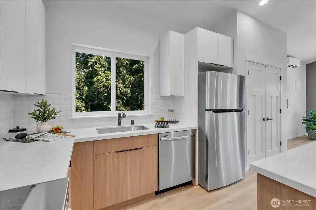 210 Silver Lane SE Orting WA 98360