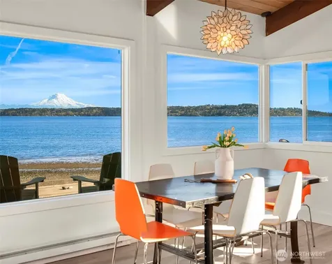 27518 Sandy Shores Drive SW Vashon WA 98070