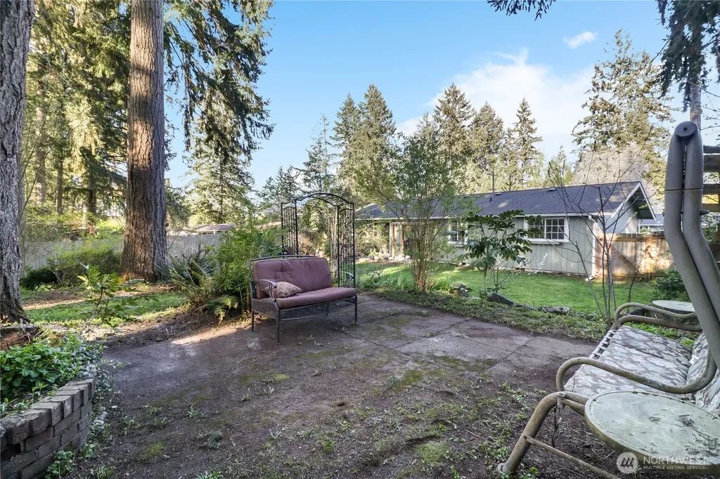 1235 Neil Street NE Olympia WA 98516