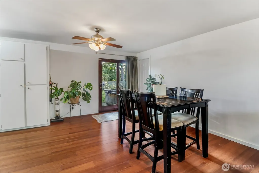 1235 Neil Street NE Olympia WA 98516