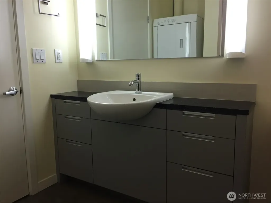 501 Roy Street Seattle WA 98109
