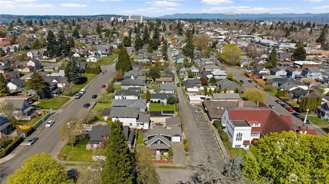 1909 24th Street Everett WA 98201