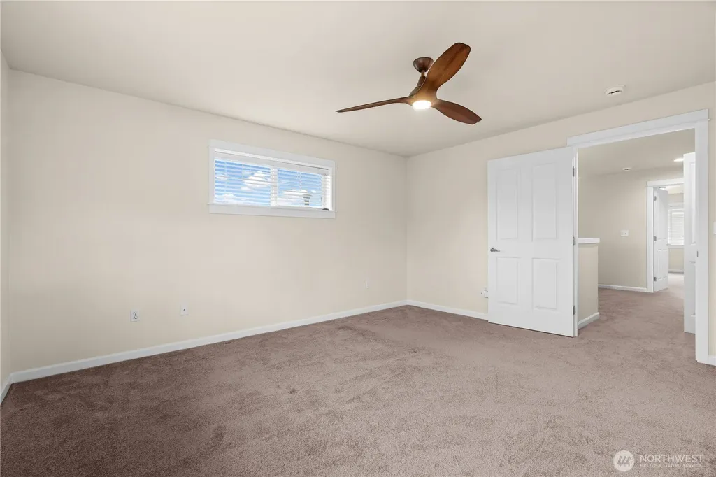 10700 SE 260th Street Kent WA 98030