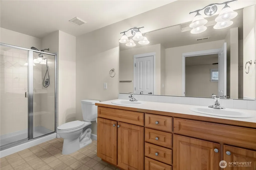 10700 SE 260th Street Kent WA 98030