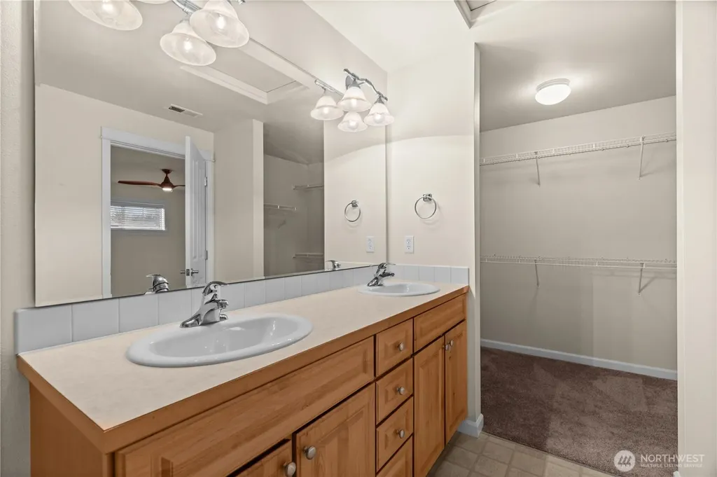 10700 SE 260th Street Kent WA 98030