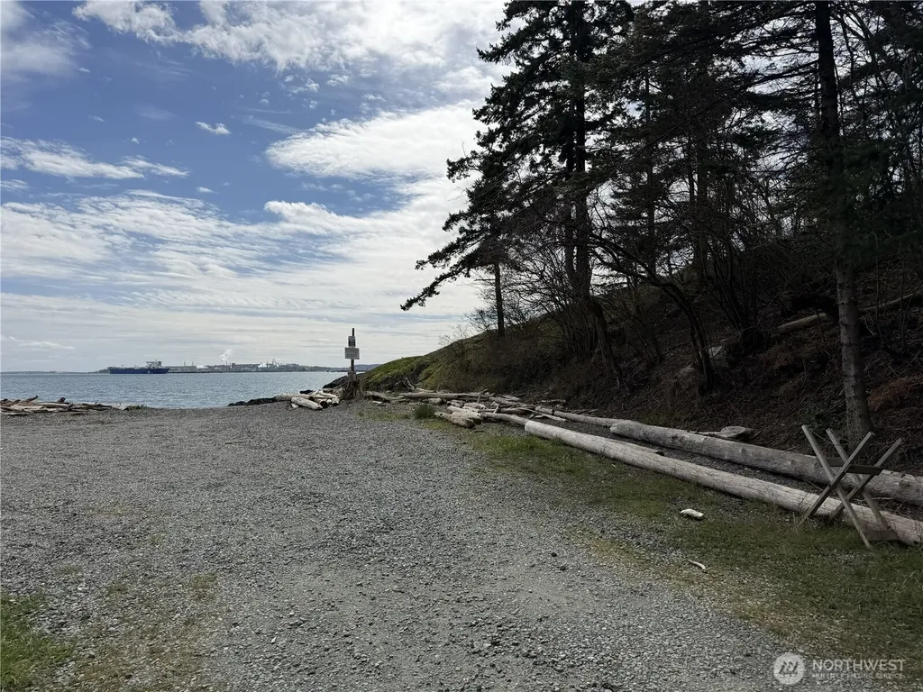 7670 Holiday Boulevard Anacortes WA 98221