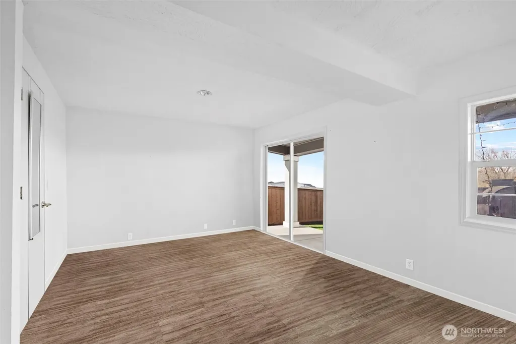 105 Island View Lane Kelso WA 98626