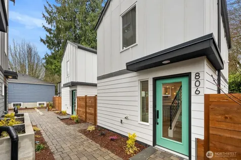 806 S Rose Street Seattle WA 98108