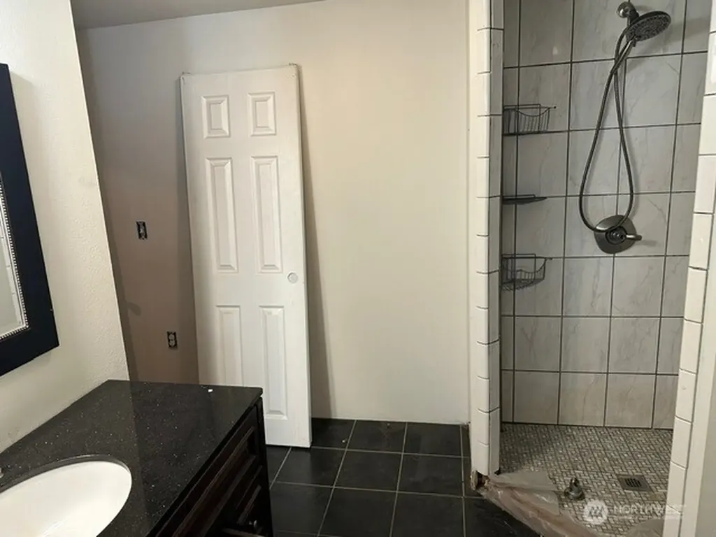 4811 N Lincoln Street Spokane WA 99205