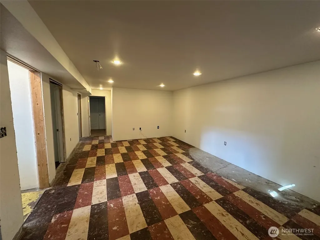 4811 N Lincoln Street Spokane WA 99205