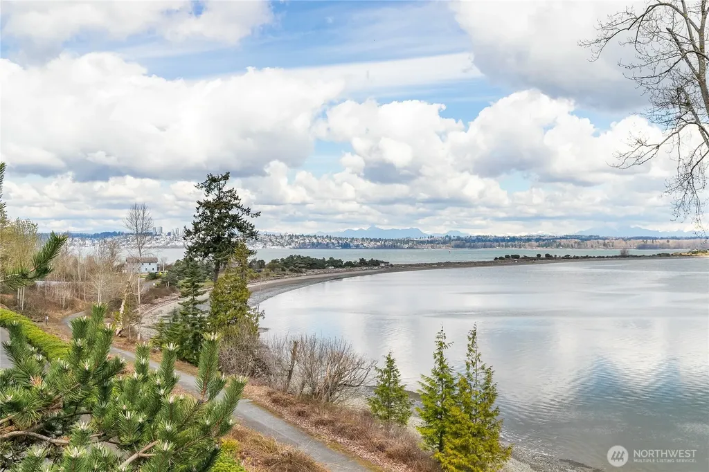 9144 Aerie Lane Blaine WA 98230