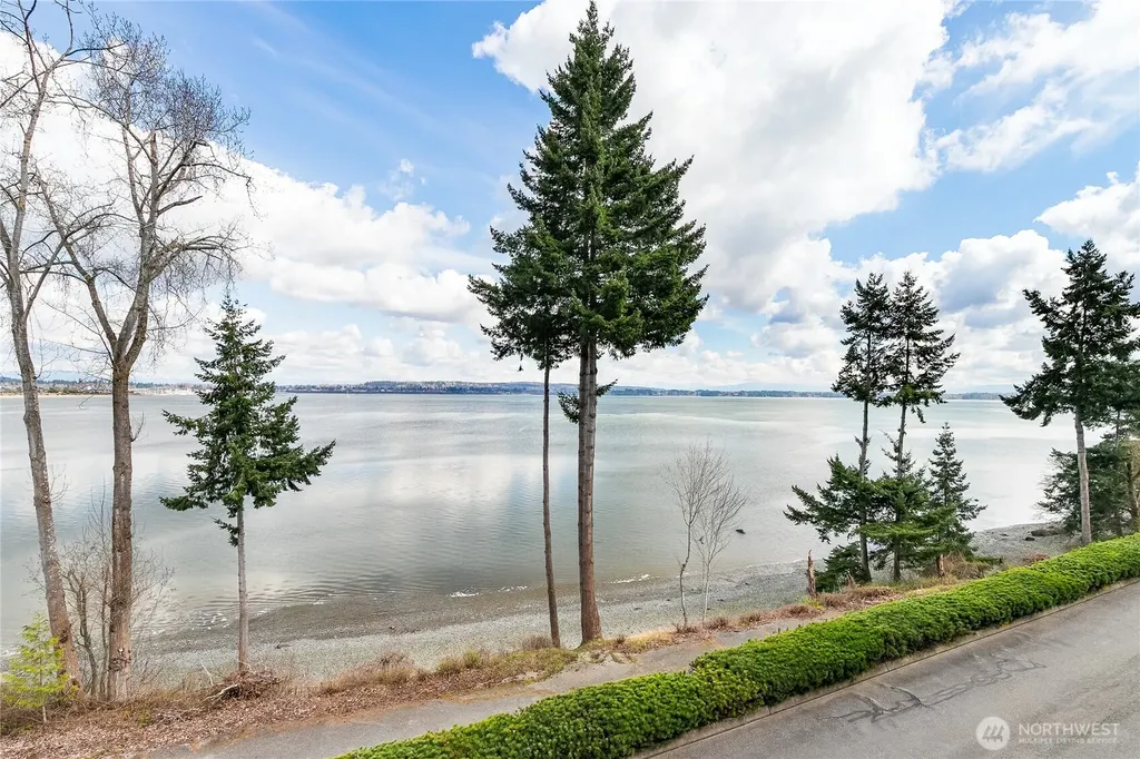 9144 Aerie Lane Blaine WA 98230